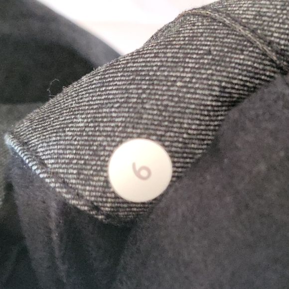 Lululemon Audrey Jacket Sz 6 Like new condition 😍 - Picture 6 of 9